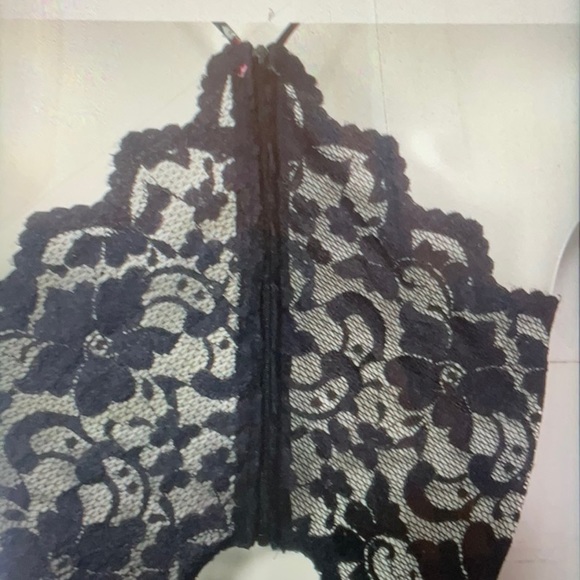 B. SMART Juniors Dress  Black Red Blue Floral. A-Line with small flare. Size 1 - Picture 5 of 7